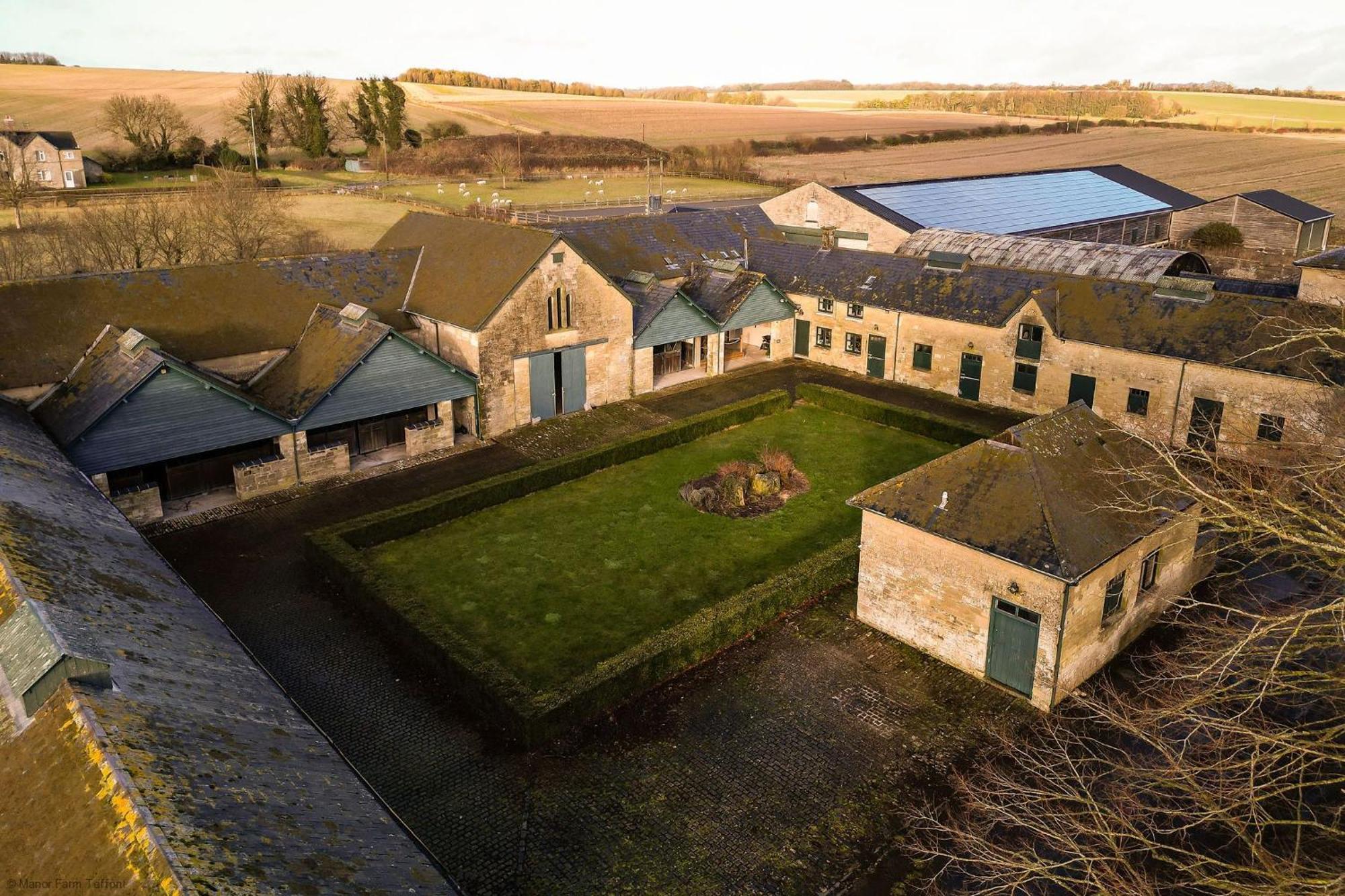 Stable Cottage Teffont Magna Exterior photo