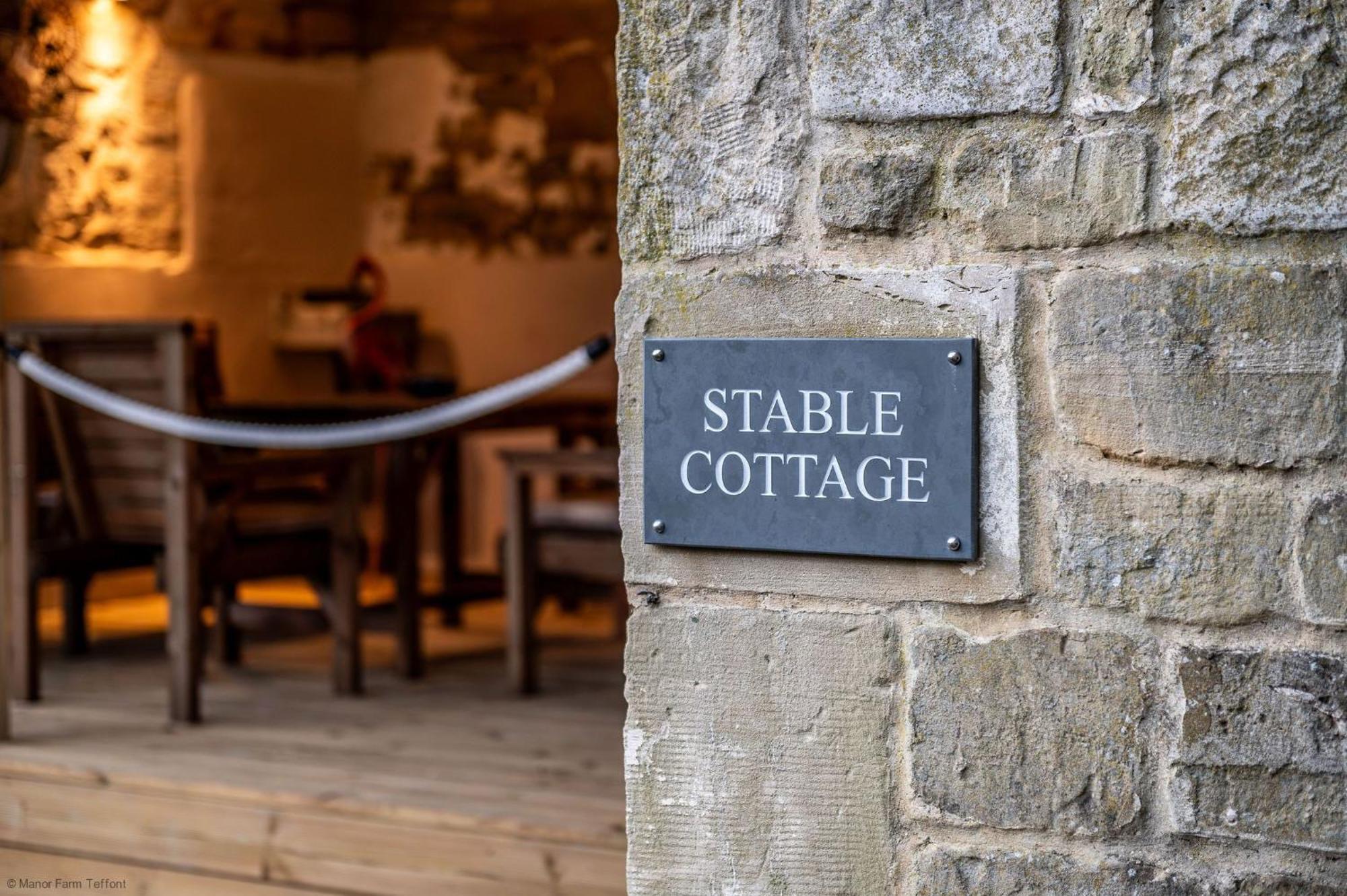 Stable Cottage Teffont Magna Exterior photo